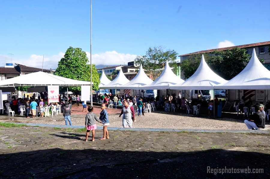 Milhares de pessoas são atendidas na Feira de Saúde em Camacã